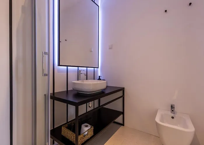 Apartment Liberdade Concept 2bdr By Lovelystay Lissabon
