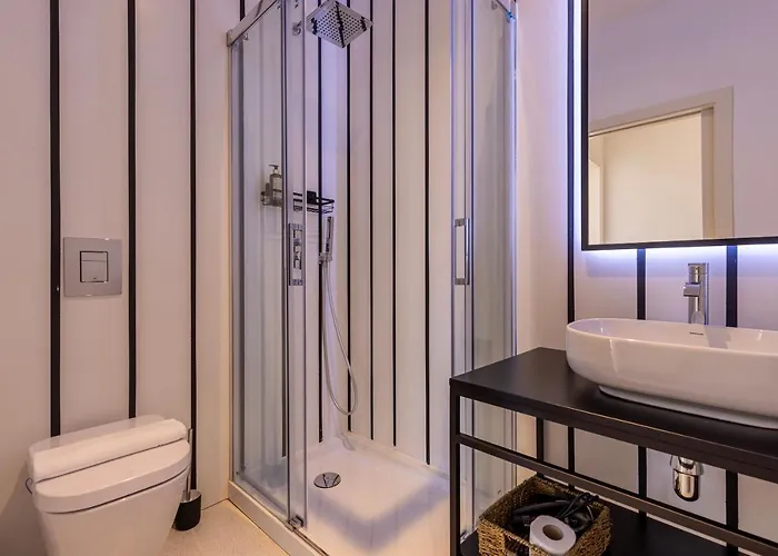 Liberdade Concept 2bdr By Lovelystay * Lisboa